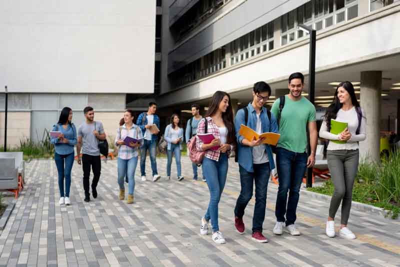 Why are Indian Students willing to study in Canada? - Canadian Visa News